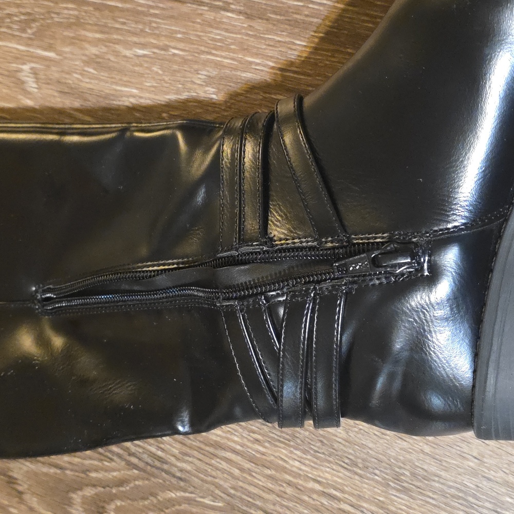 Kohl's So Trixieblack Black and Brown Heeled Leather Riding Boots - Picture 3 of 4